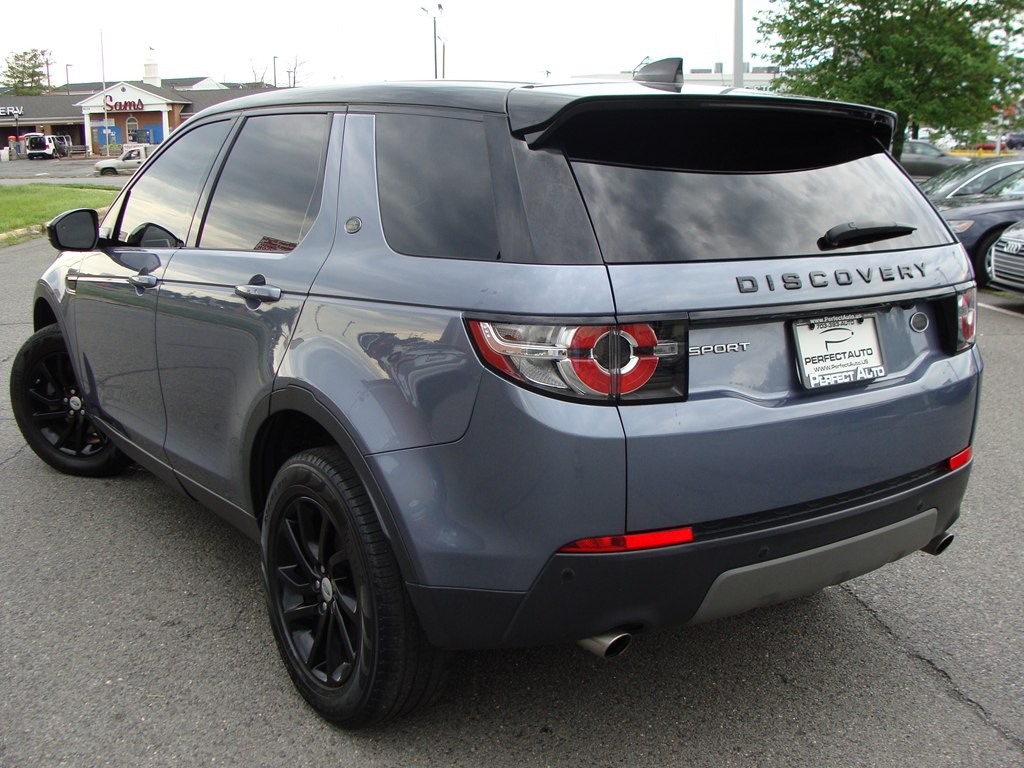 2018 Land Rover Discovery Sport Image 4