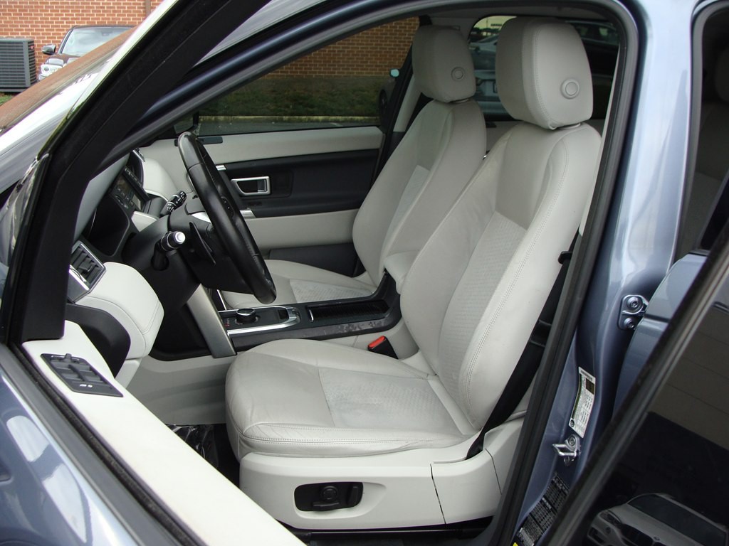 2018 Land Rover Discovery Sport Image 7