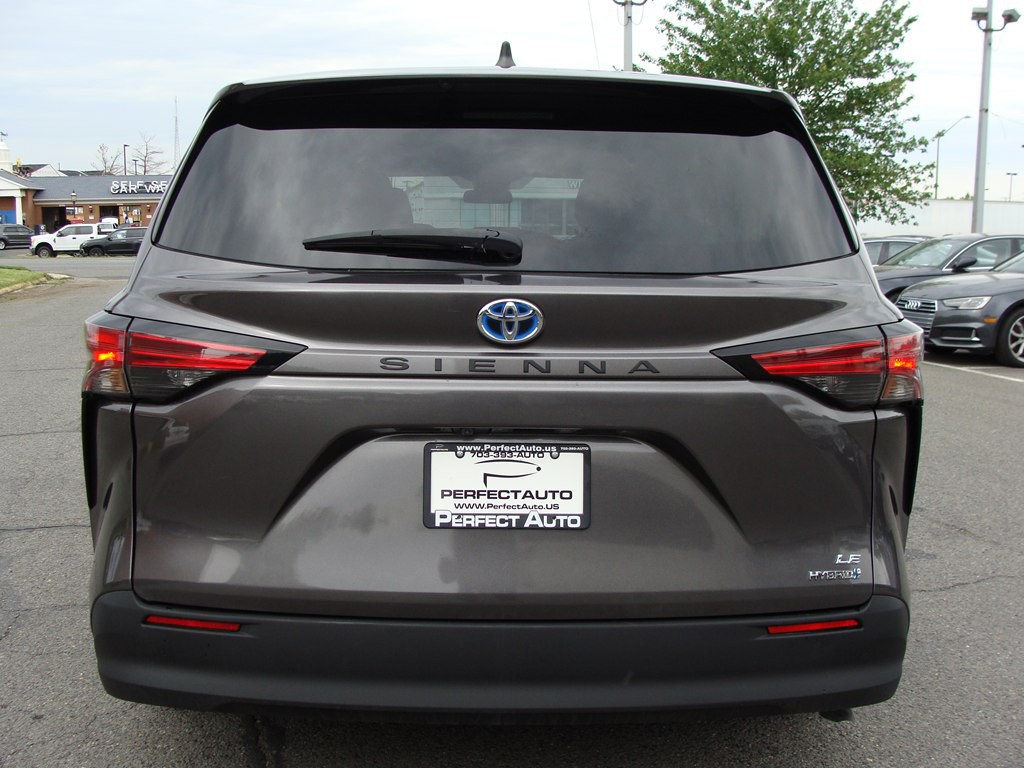 2021 Toyota Sienna Image 7