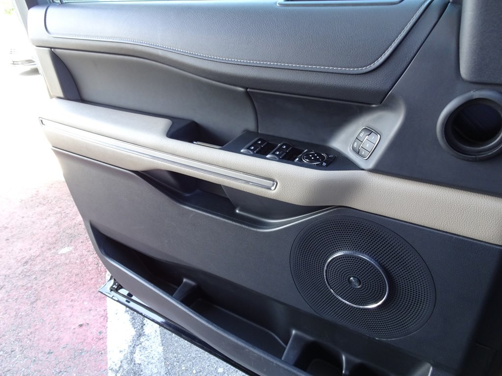 2023 Ford Expedition Image 25