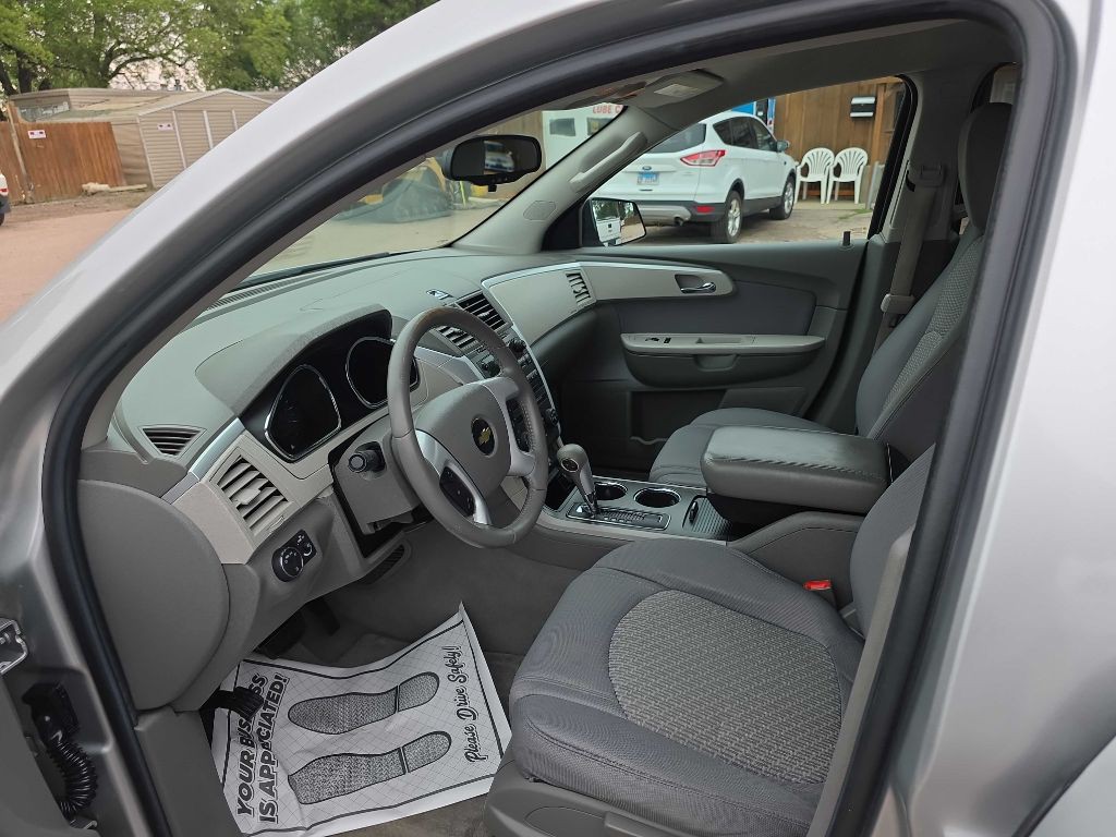 2011 Chevrolet Traverse Image 8