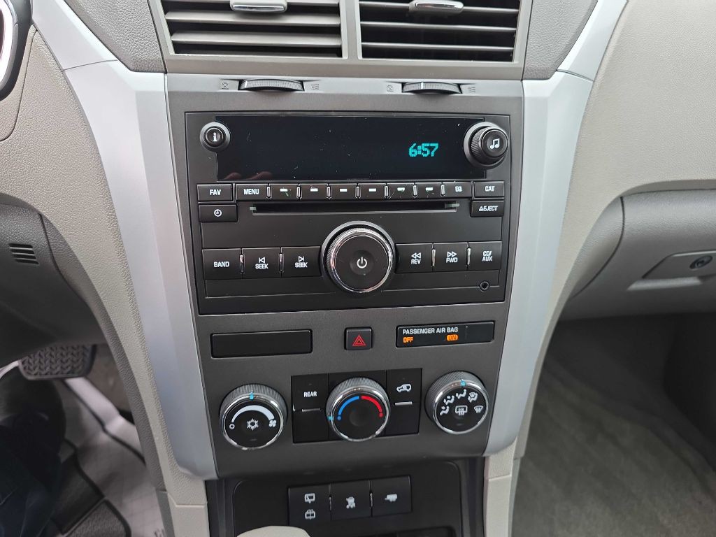 2011 Chevrolet Traverse Image 9