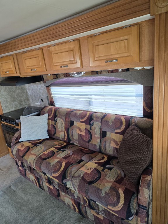 2006 Ford Econoline Image 26