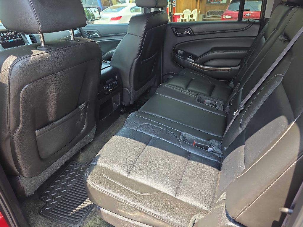 2015 Chevrolet Suburban Image 9