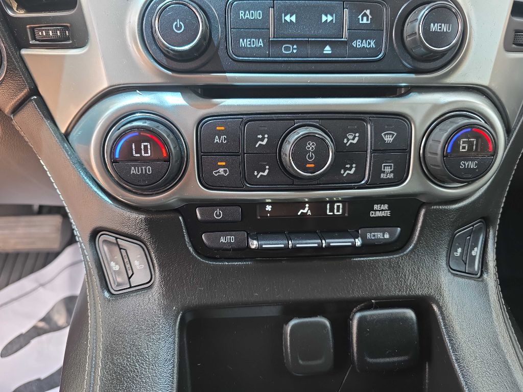 2015 Chevrolet Suburban Image 14