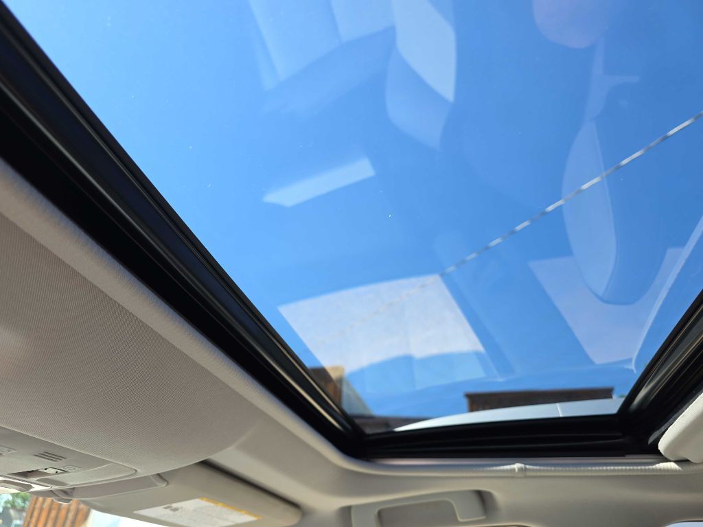 2014 Toyota Rav4 Image 9