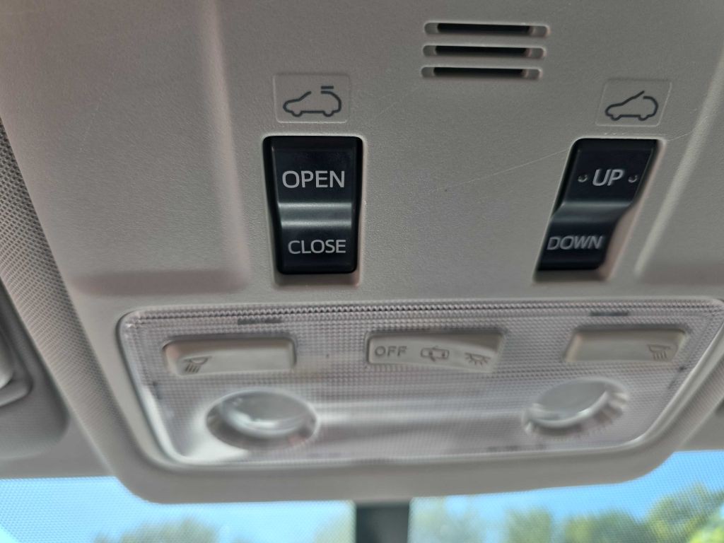 2014 Toyota Rav4 Image 13