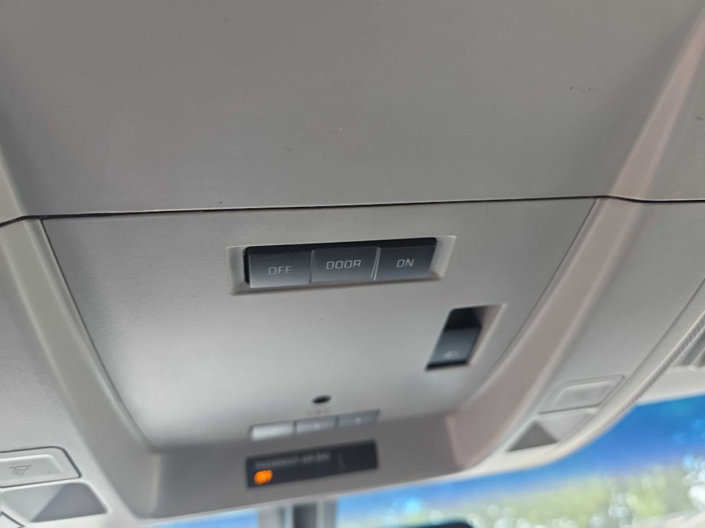 2015 Chevrolet Silverado 1500 Image 15
