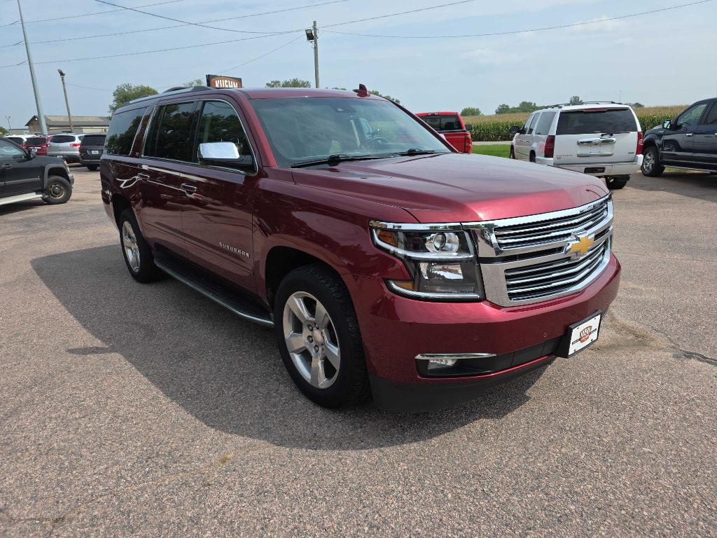 2016 Chevrolet Suburban Image 6