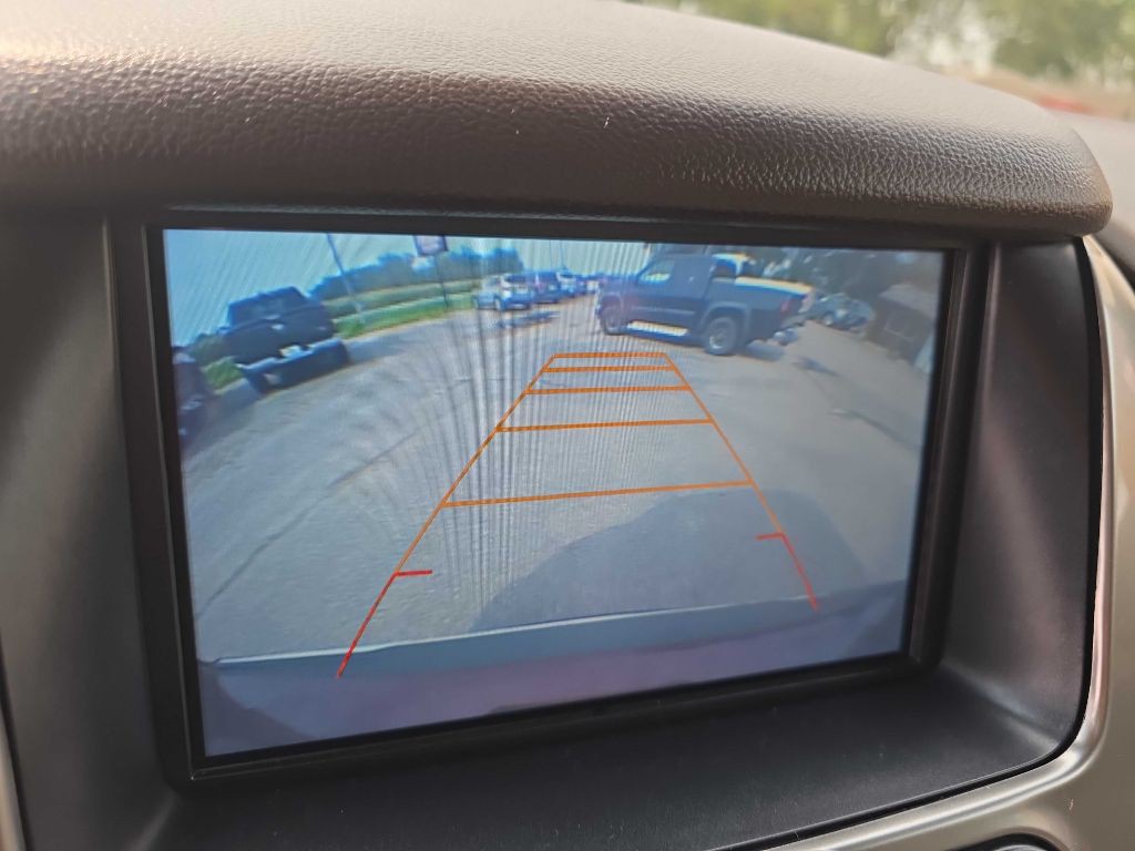 2016 Chevrolet Suburban Image 23