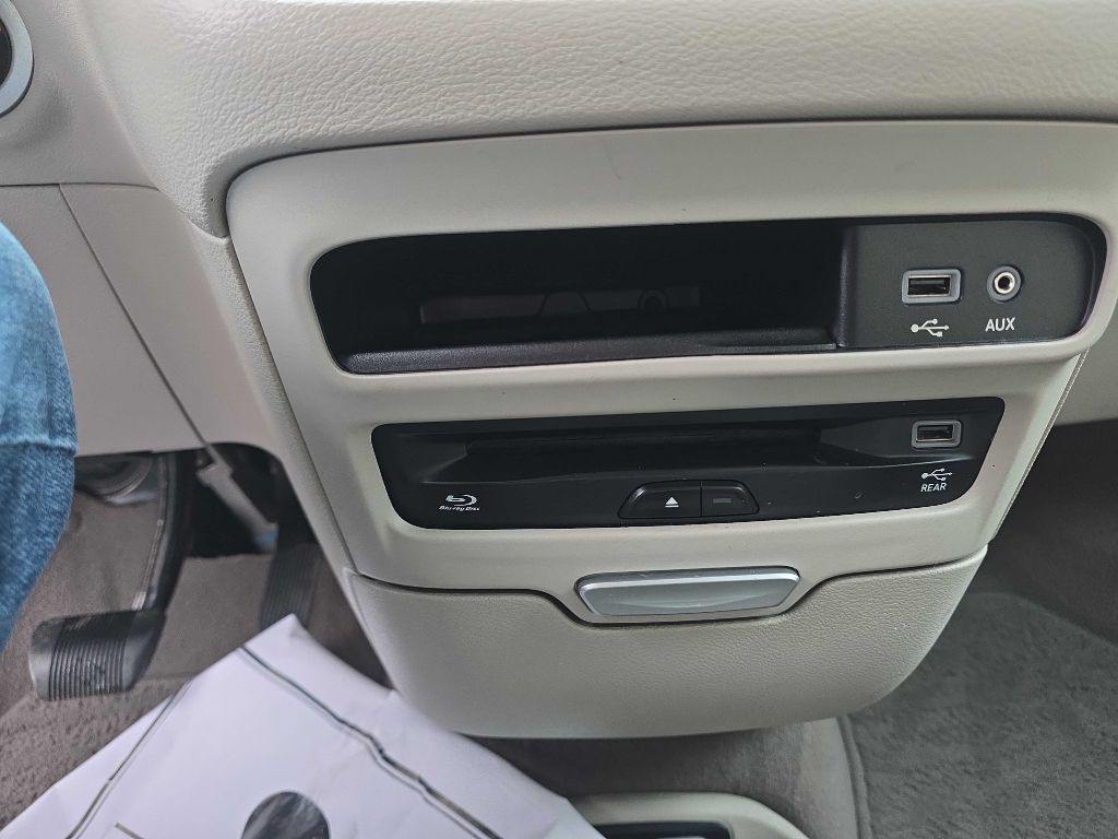 2017 Chrysler Pacifica Image 18