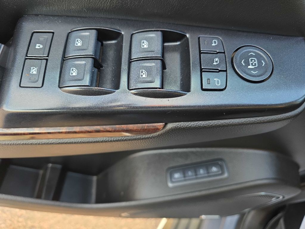 2015 GMC Yukon Image 12