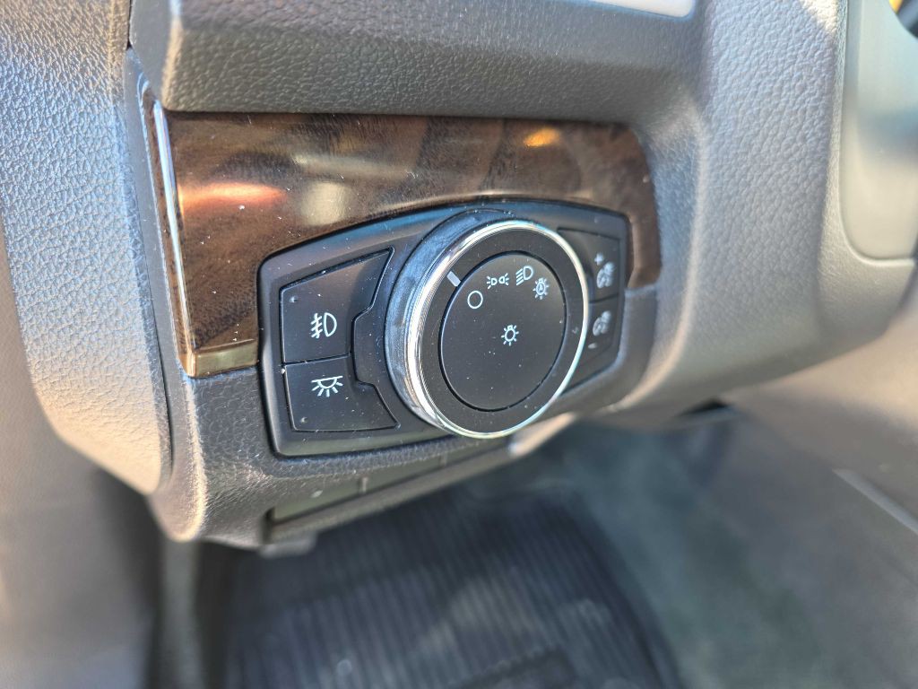 2015 Ford Explorer Image 14