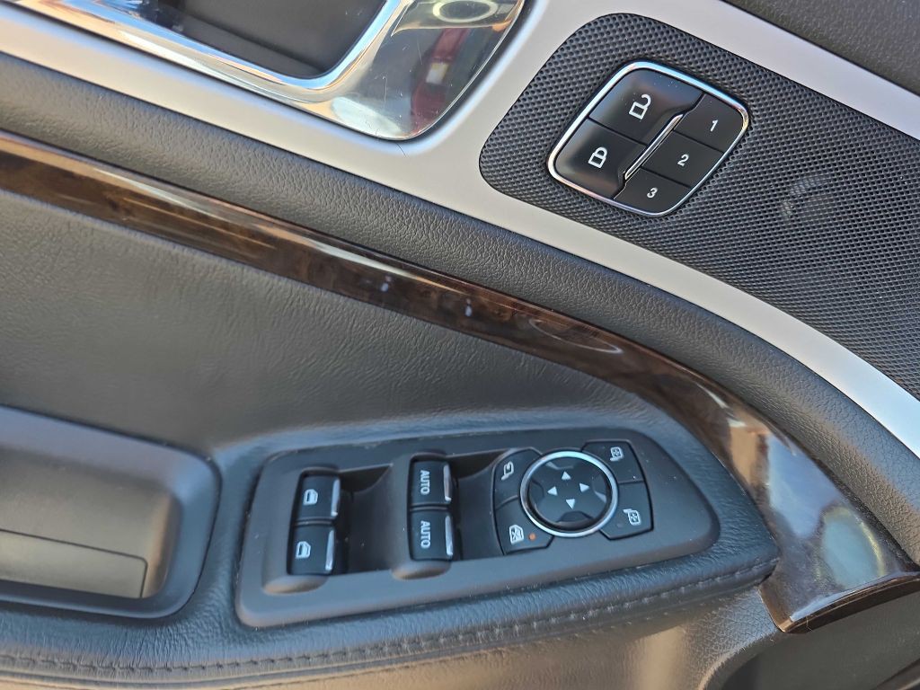 2015 Ford Explorer Image 8