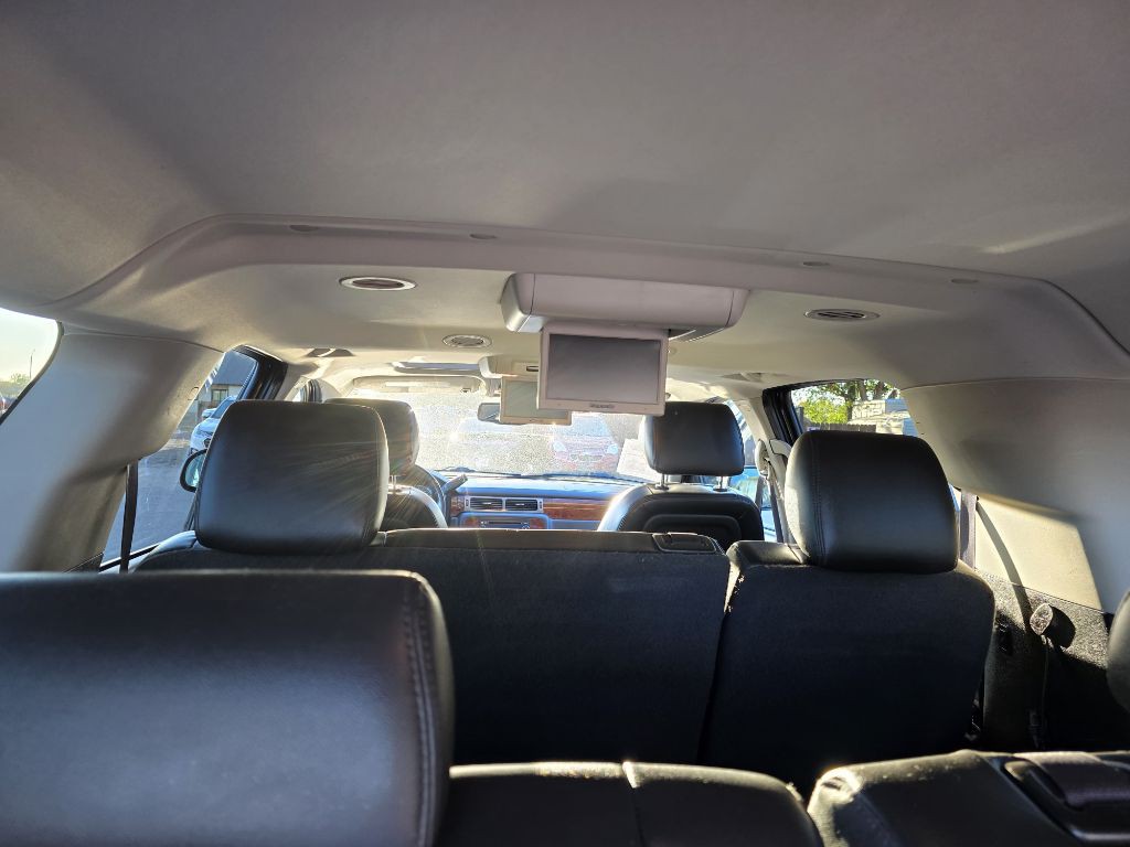 2014 Chevrolet Suburban Image 8