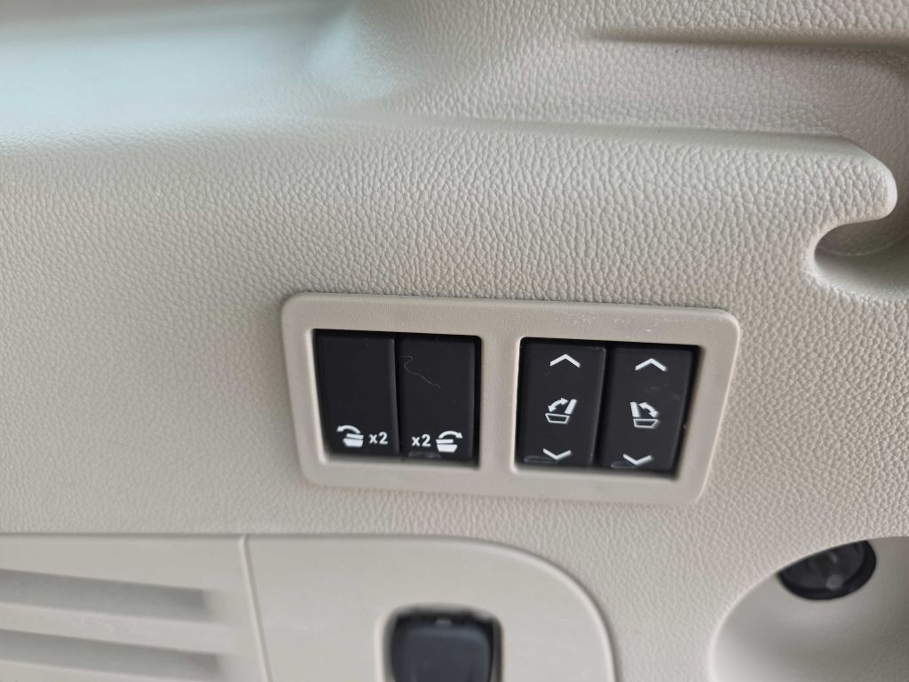 2016 GMC Yukon Image 12