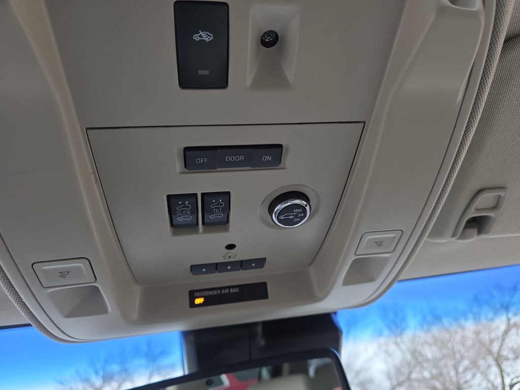 2016 GMC Yukon Image 24