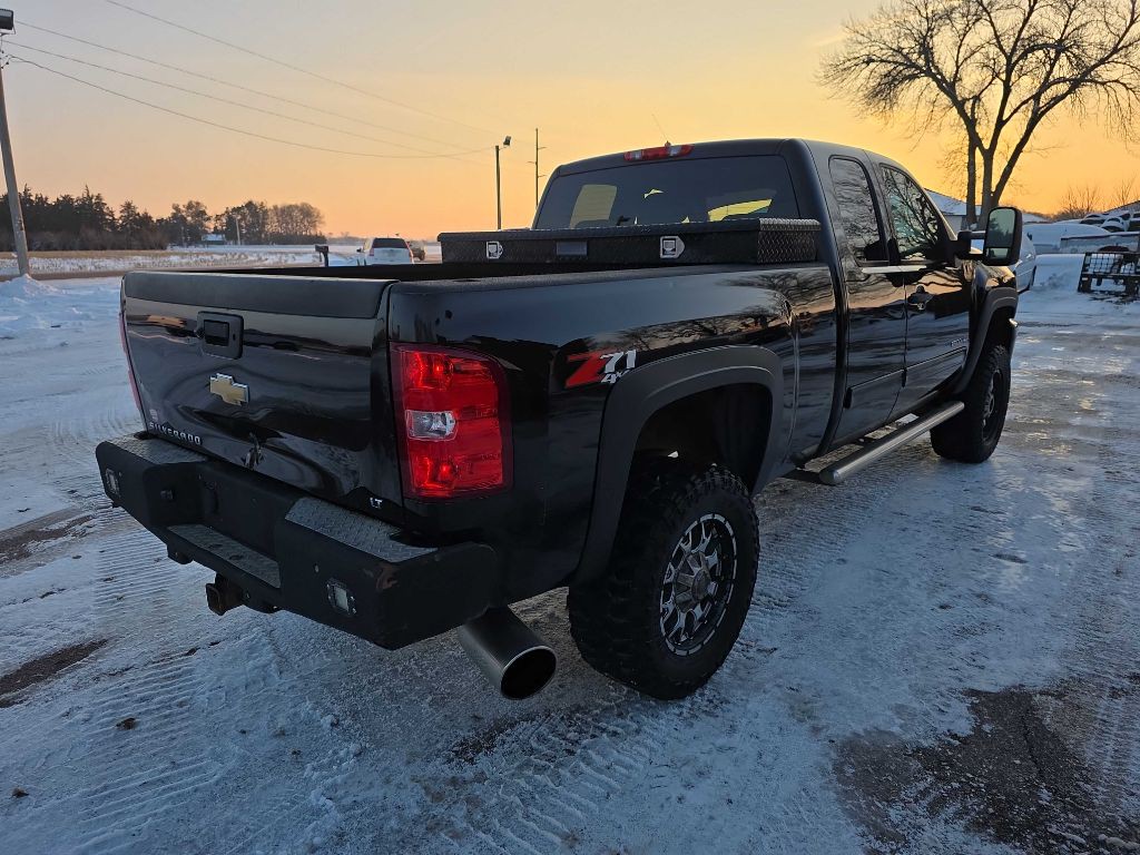 2011 Chevrolet Silverado 1500 Image 4