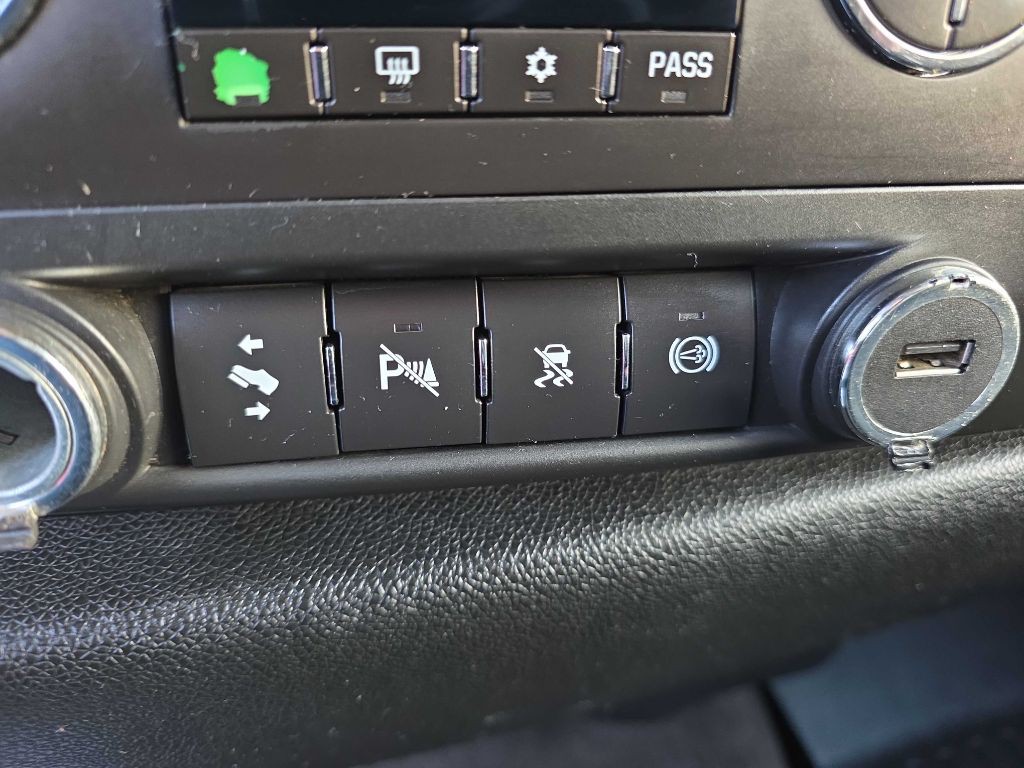 2011 Chevrolet Silverado 1500 Image 18