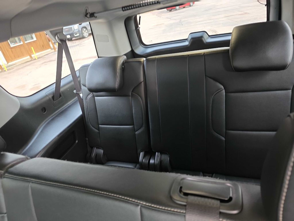 2019 Chevrolet Suburban Image 8