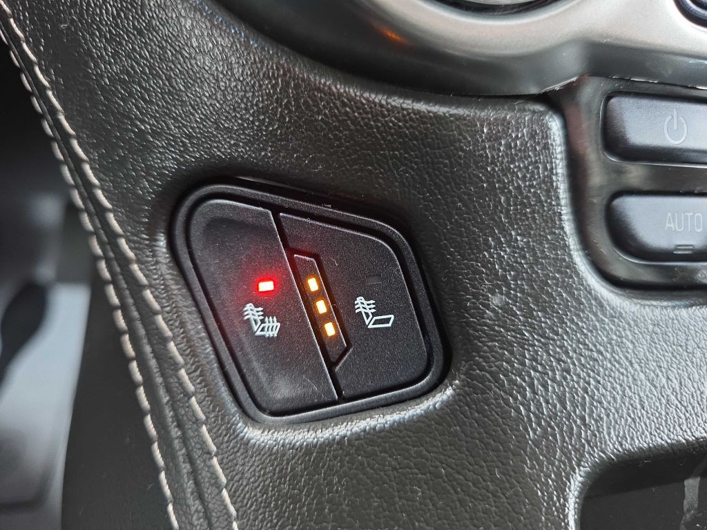 2019 Chevrolet Suburban Image 18