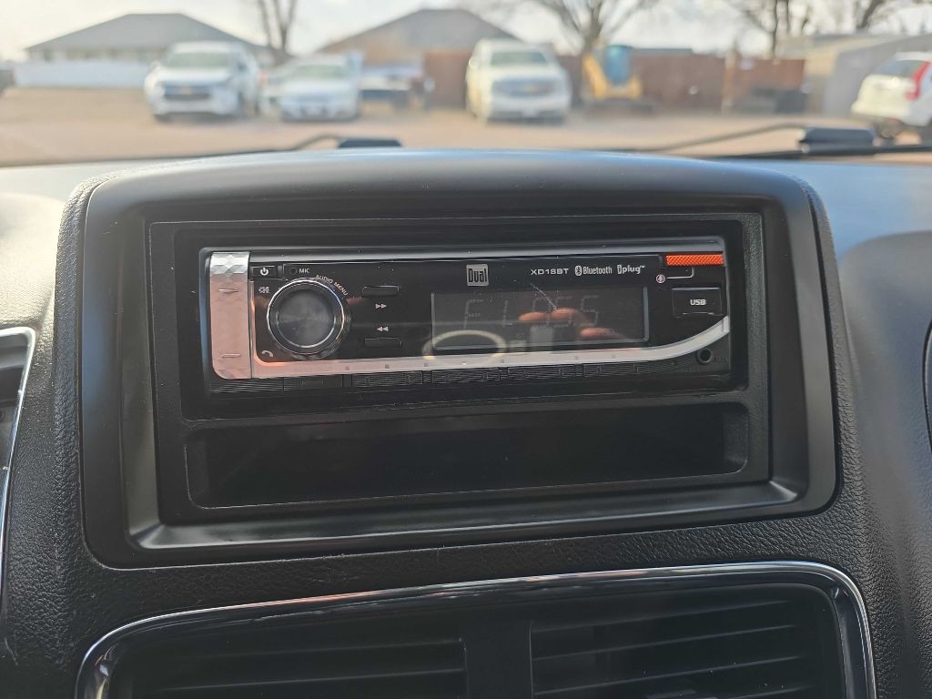 2013 Dodge Grand Caravan Image 11