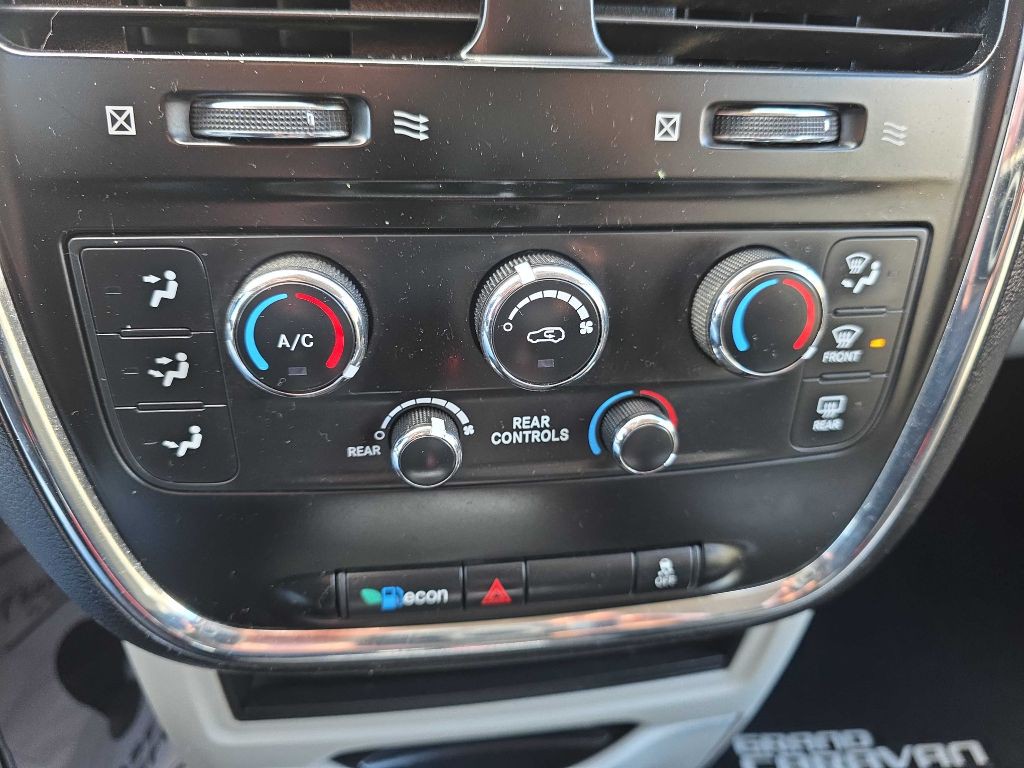 2013 Dodge Grand Caravan Image 12