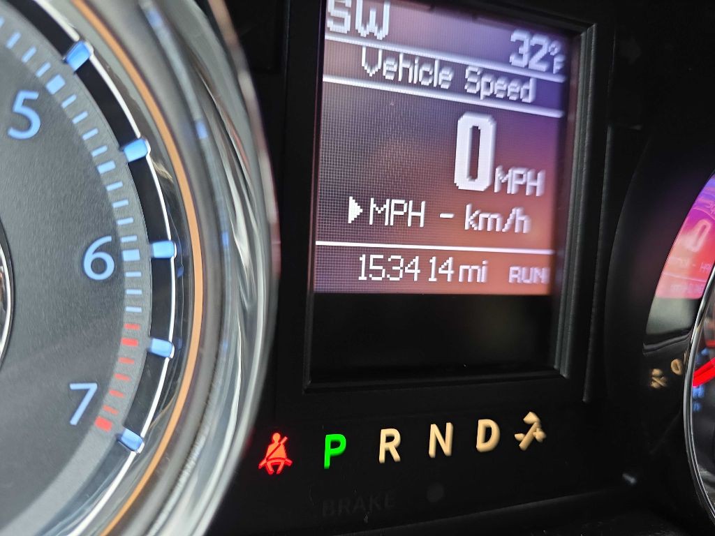 2014 Chrysler Town & Country Image 15