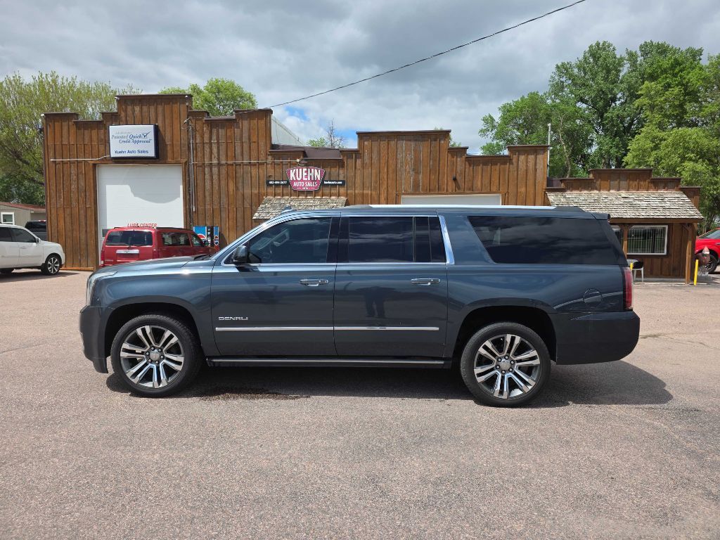 2019 GMC Yukon Image 2