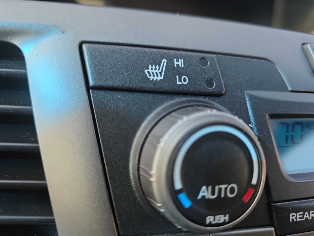 2012 Honda Odyssey Image 20