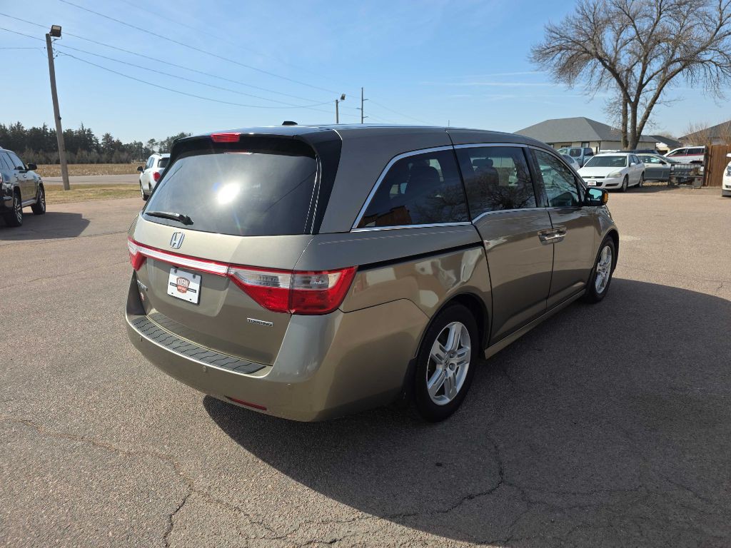 2012 Honda Odyssey Image 4