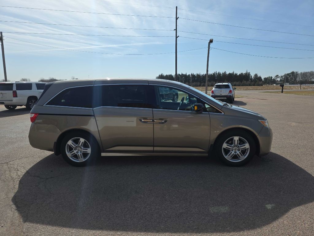 2012 Honda Odyssey Image 5