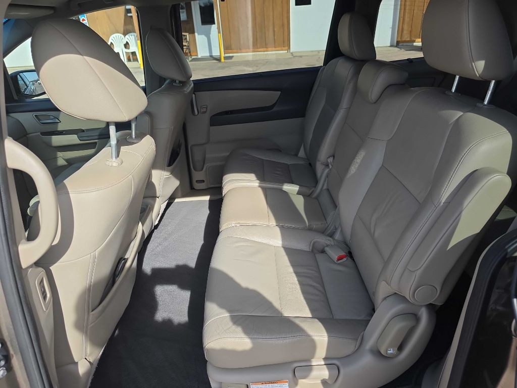 2012 Honda Odyssey Image 7