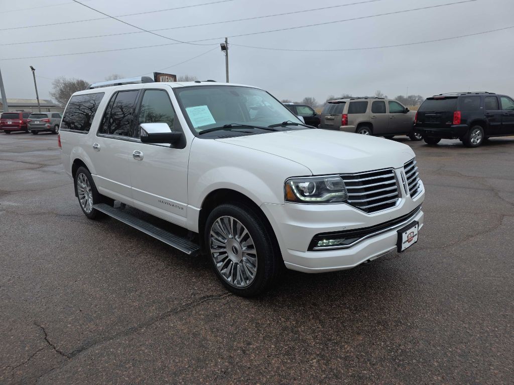 2015 Lincoln Navigator Image 6