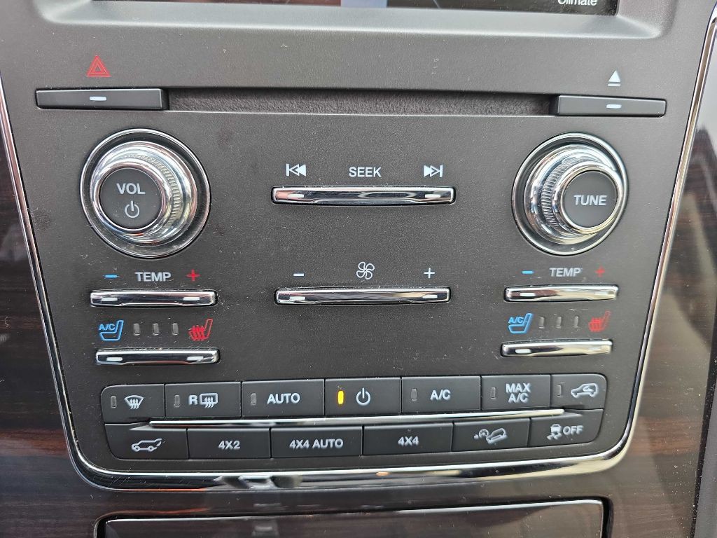 2015 Lincoln Navigator Image 14