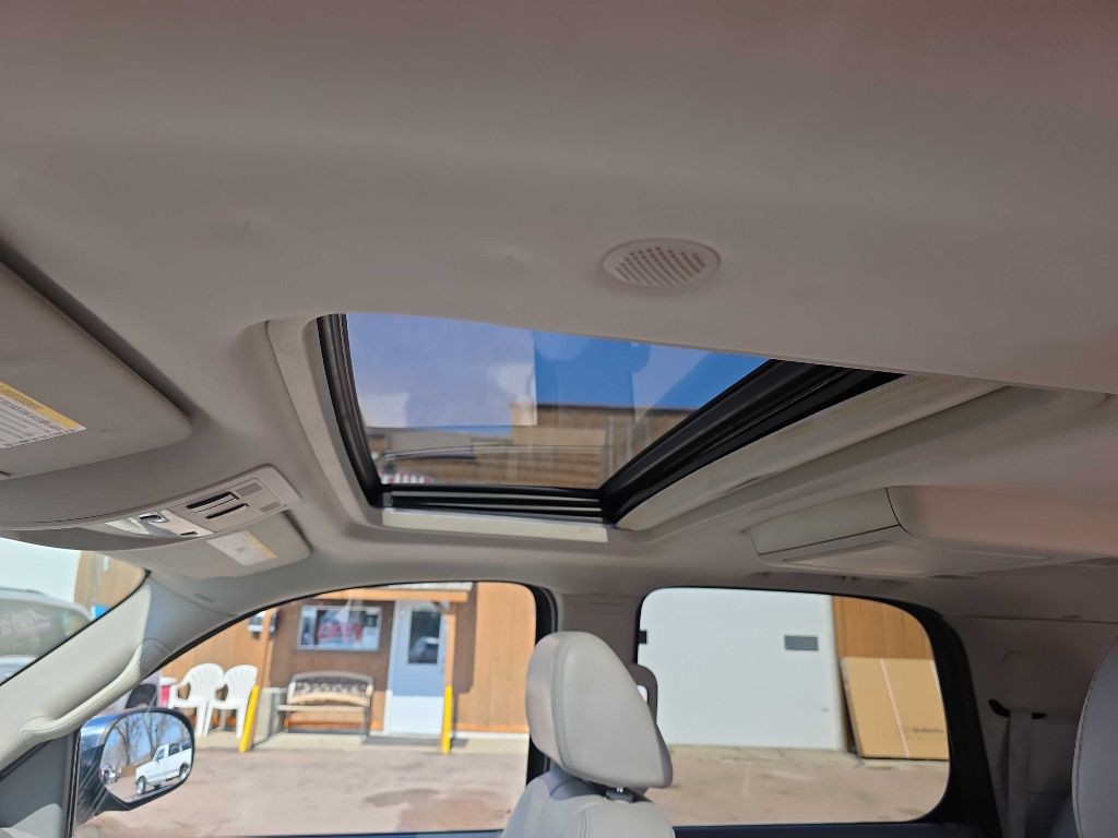 2008 GMC Yukon Image 9