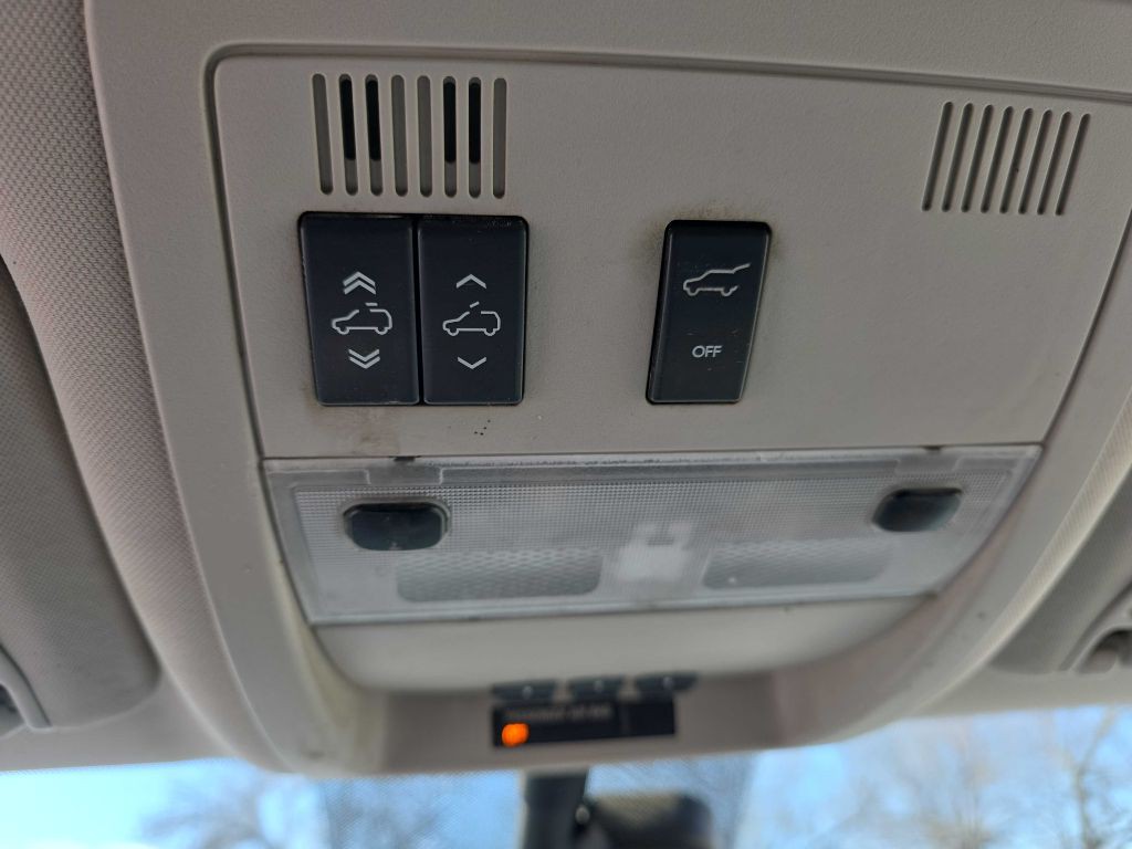 2008 GMC Yukon Image 18