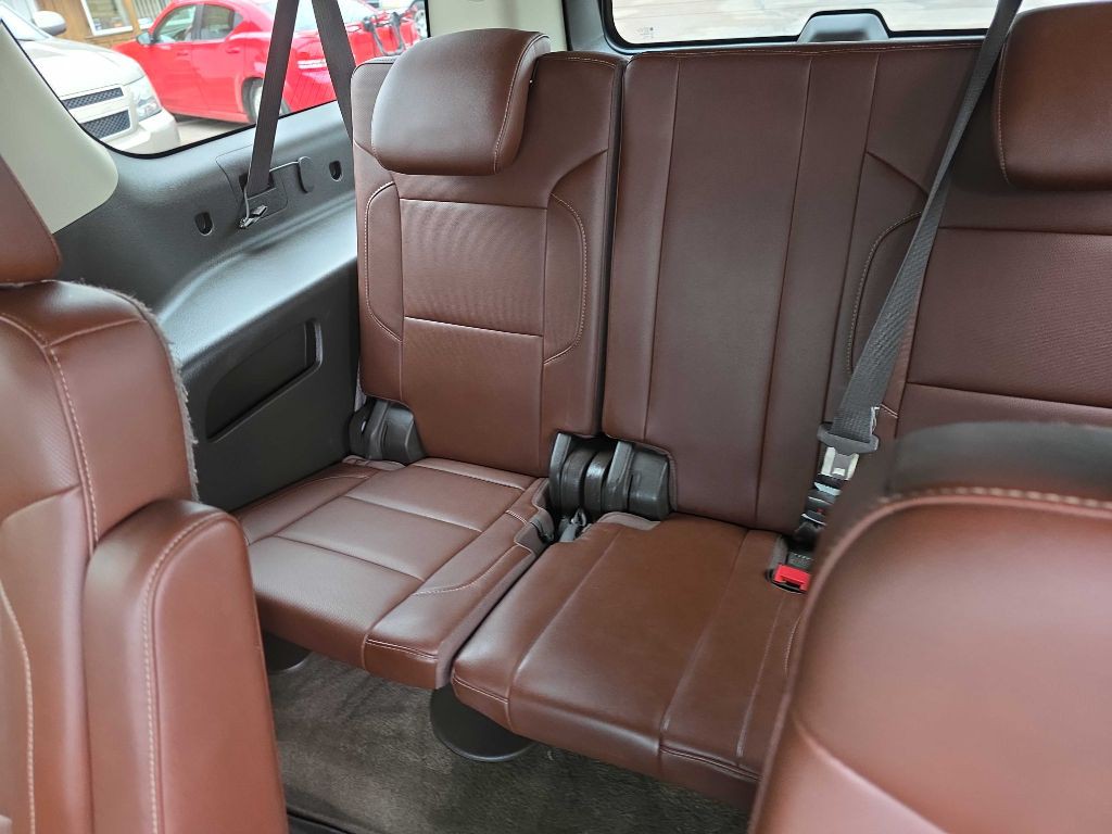 2015 Chevrolet Suburban Image 10