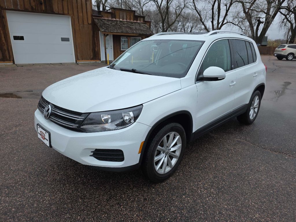 2017 Volkswagen Tiguan Image 1