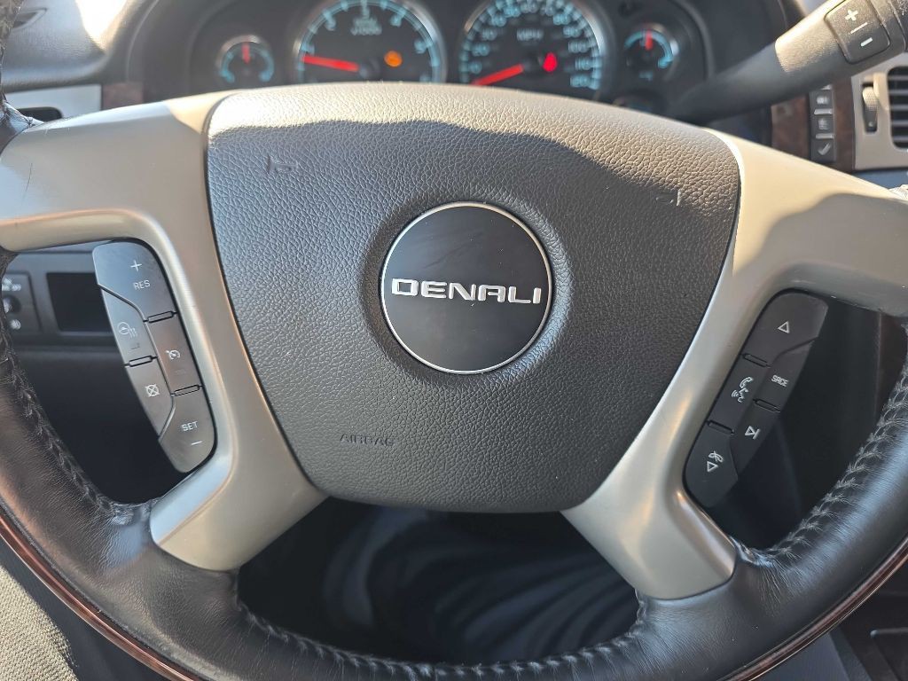 2013 GMC Yukon Image 16