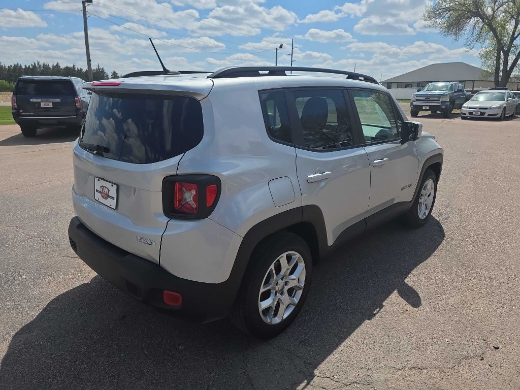 2015 Jeep Renegade Image 4