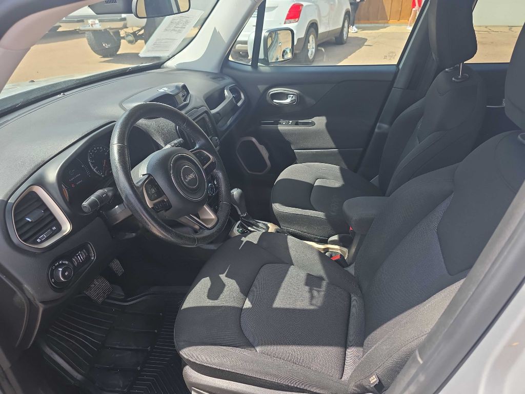 2015 Jeep Renegade Image 7