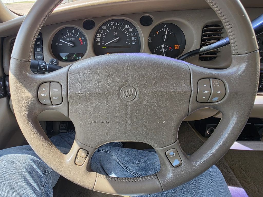 2004 Buick LeSabre Image 13