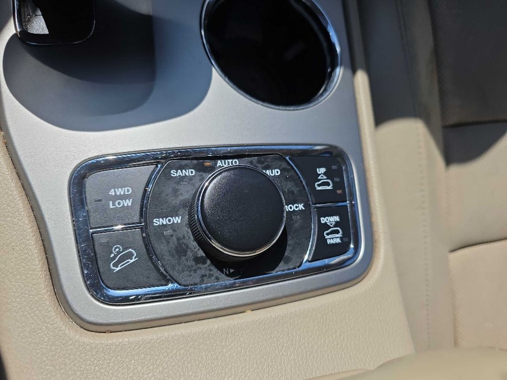 2014 Jeep Grand Cherokee Image 15