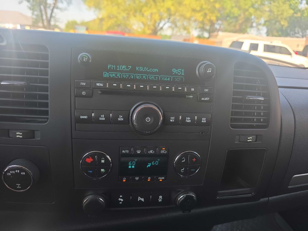 2013 Chevrolet Silverado 1500 Image 12