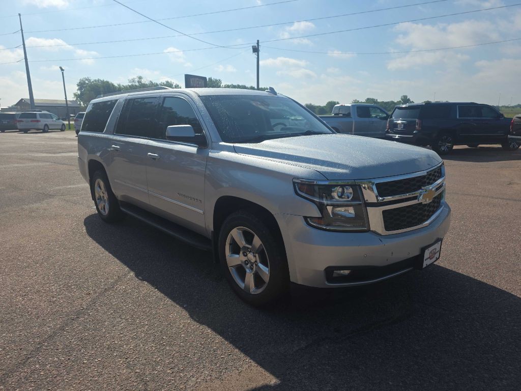 2015 Chevrolet Suburban Image 8