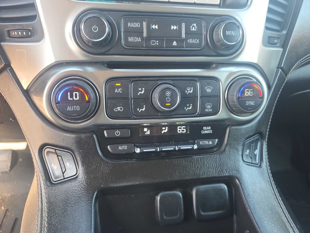 2015 Chevrolet Suburban Image 18