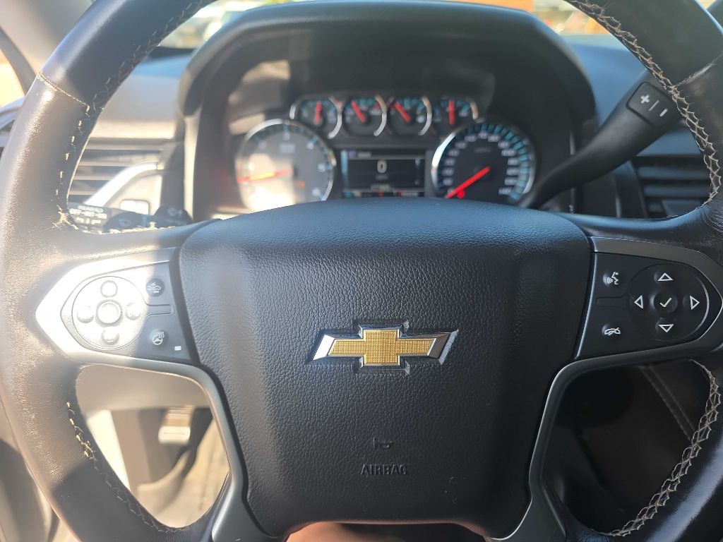 2015 Chevrolet Suburban Image 20
