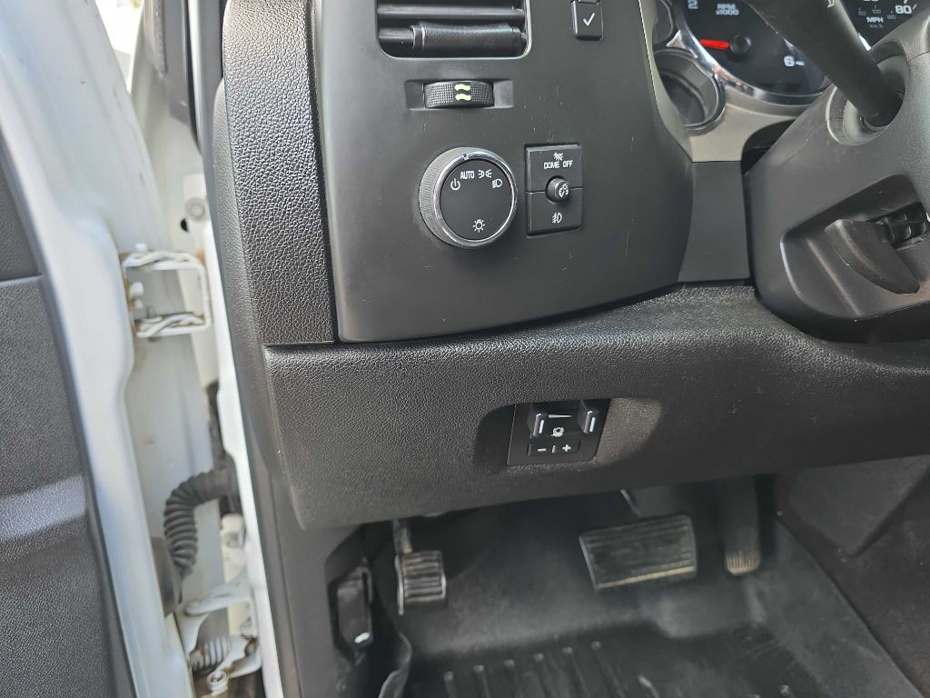 2012 Chevrolet Silverado 1500 Image 11
