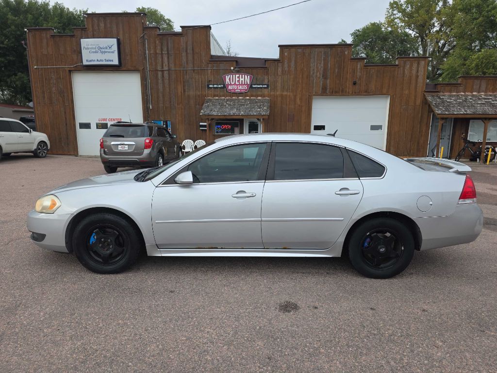 2010 Chevrolet Impala Image 2